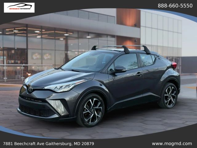 2022 Toyota C-HR XLE