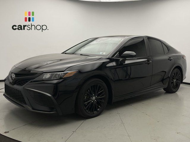 2022 Toyota Camry SE Nightshade