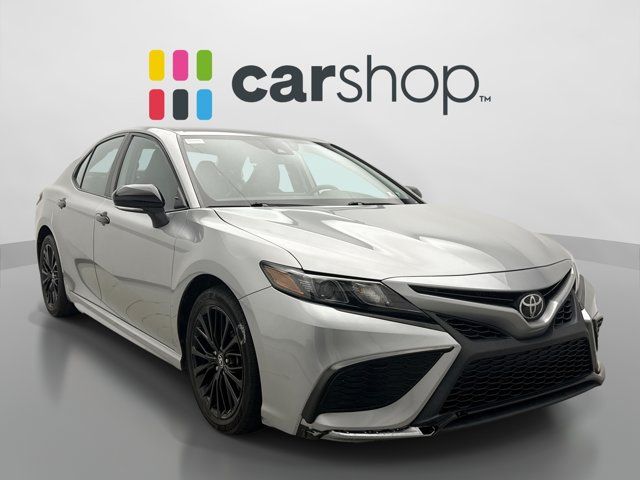 2022 Toyota Camry SE Nightshade