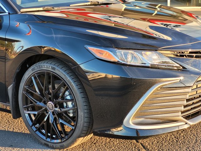 2022 Toyota Camry Hybrid LE