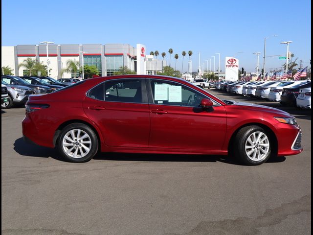 2022 Toyota Camry LE