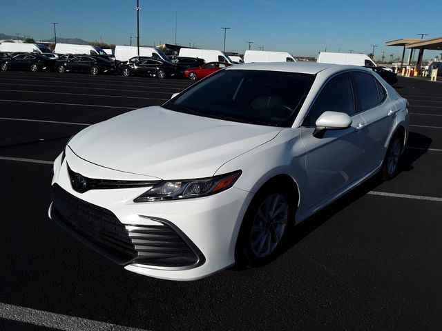 2022 Toyota Camry LE