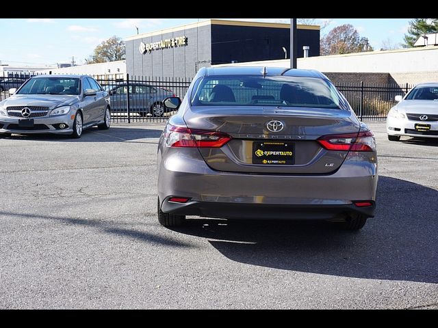 2022 Toyota Camry LE