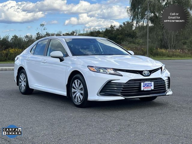 2022 Toyota Camry Hybrid LE