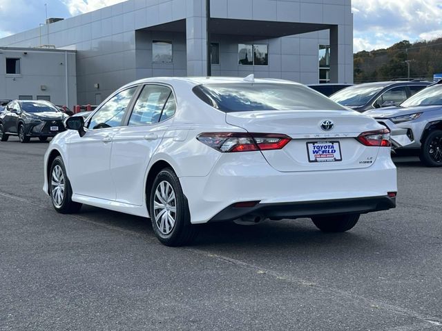 2022 Toyota Camry Hybrid LE