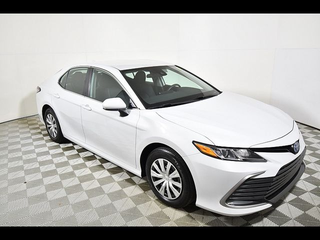 2022 Toyota Camry Hybrid LE