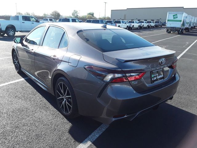 2022 Toyota Camry SE