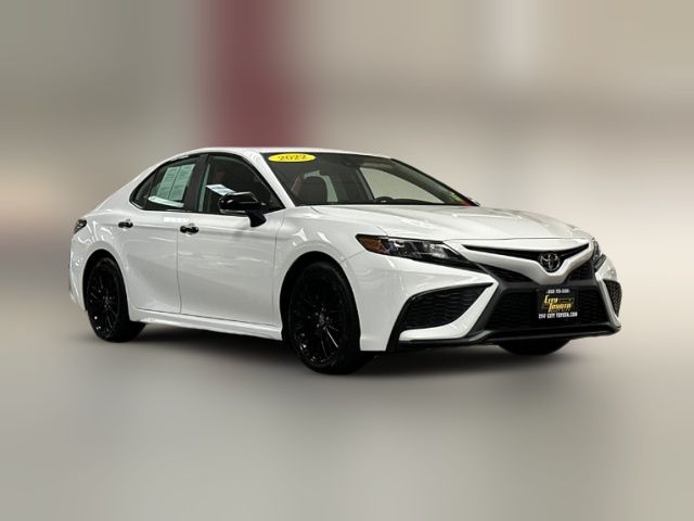 2022 Toyota Camry SE Nightshade