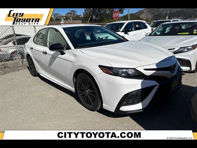 2022 Toyota Camry SE Nightshade