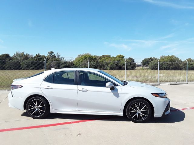 2022 Toyota Camry 