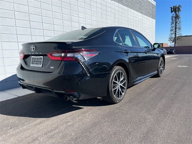 2022 Toyota Camry SE