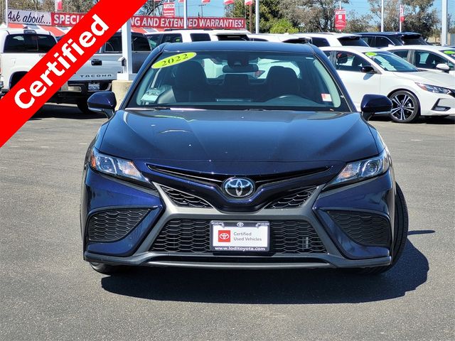 2022 Toyota Camry SE