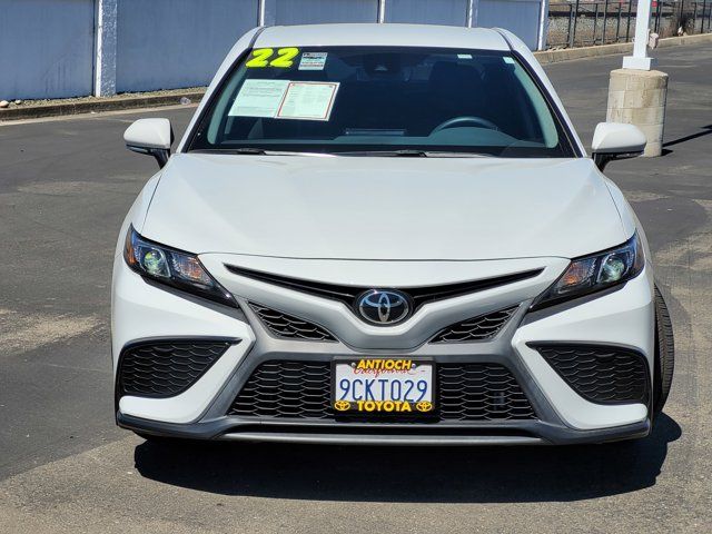 2022 Toyota Camry SE
