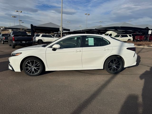 2022 Toyota Camry SE