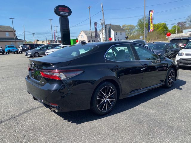 2022 Toyota Camry SE