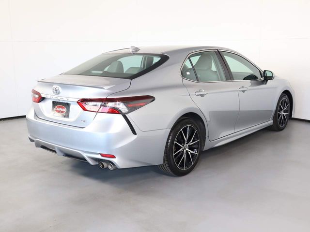 2022 Toyota Camry 