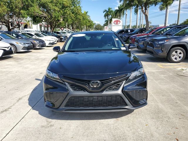 2022 Toyota Camry SE