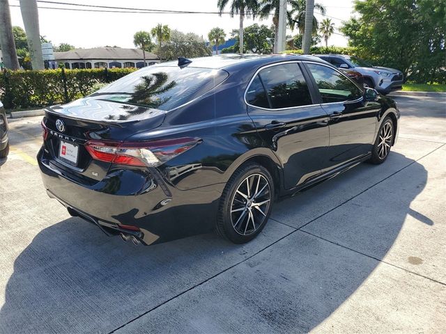 2022 Toyota Camry SE