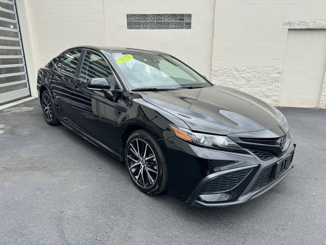 2022 Toyota Camry 