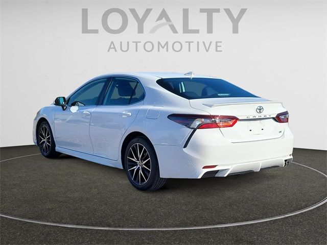 2022 Toyota Camry SE