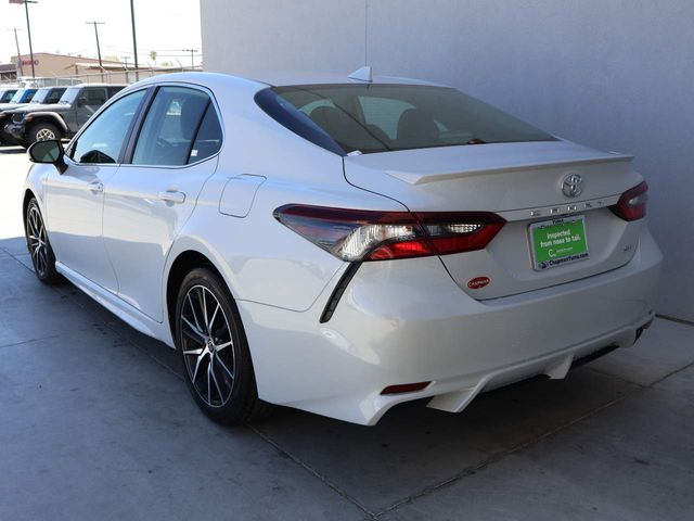 2022 Toyota Camry SE