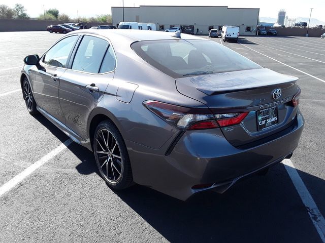 2022 Toyota Camry SE