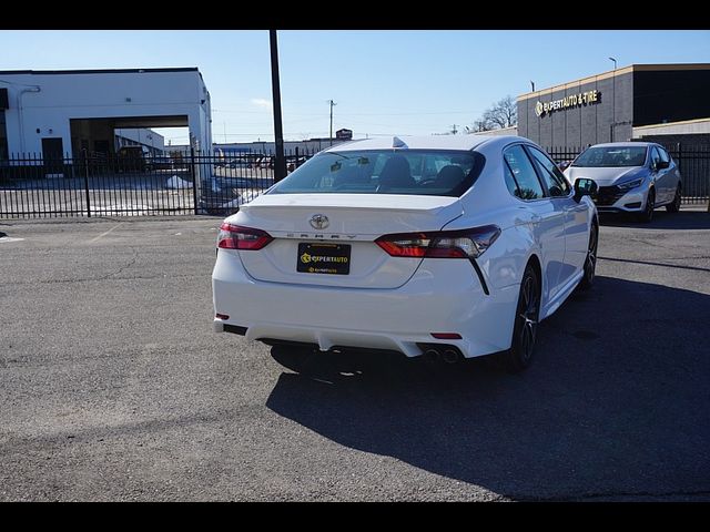 2022 Toyota Camry SE