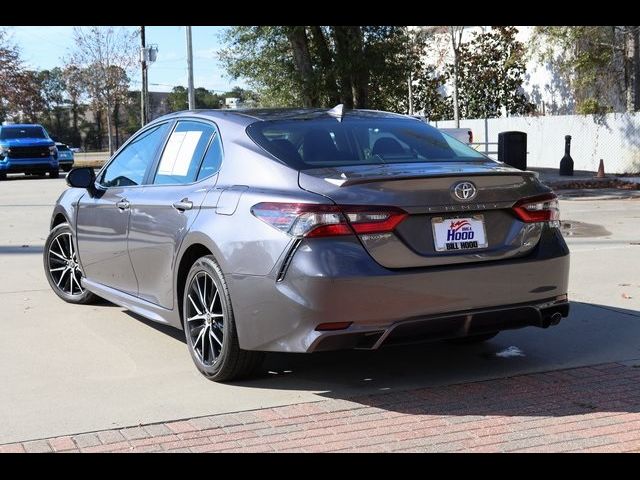 2022 Toyota Camry SE