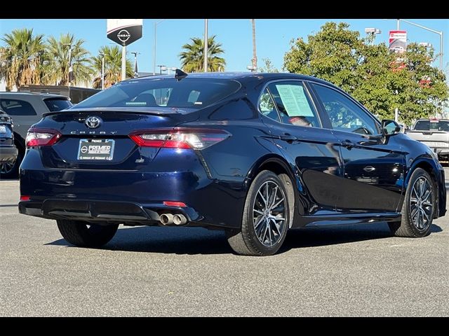 2022 Toyota Camry SE