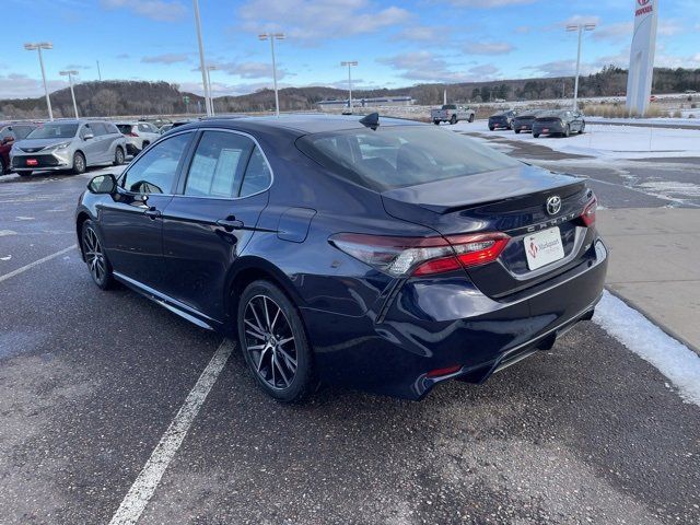 2022 Toyota Camry SE