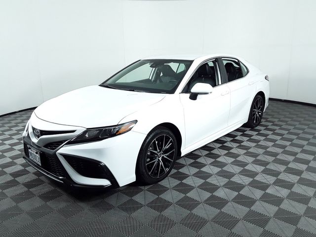 2022 Toyota Camry 