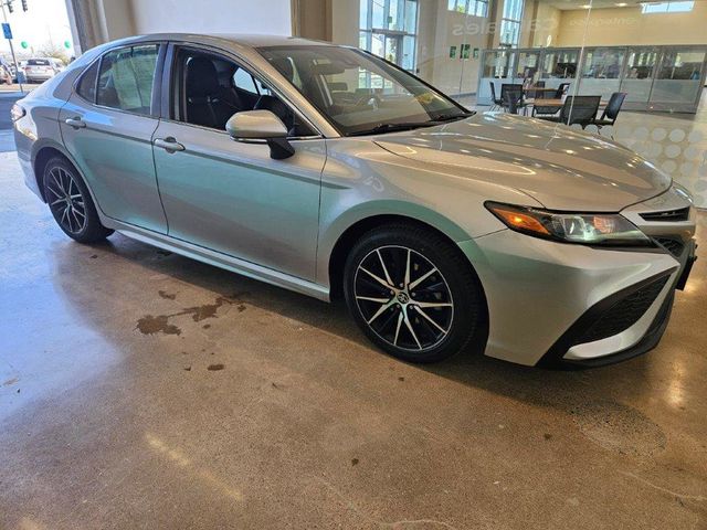 2022 Toyota Camry 
