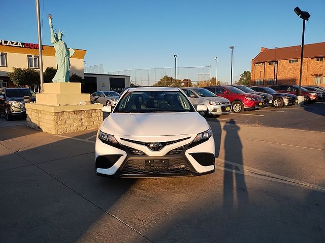 2022 Toyota Camry 