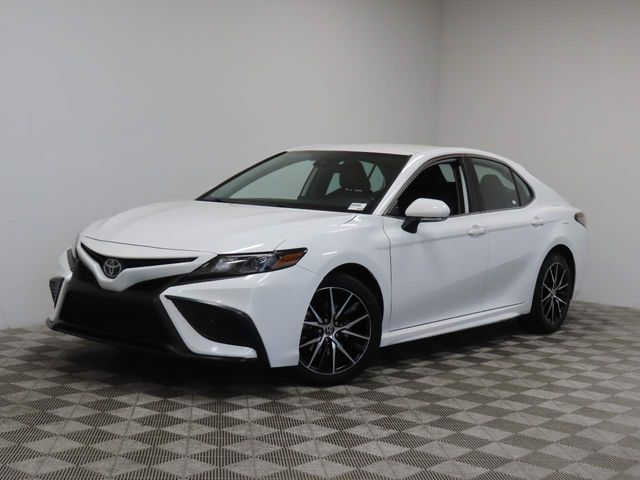 2022 Toyota Camry 