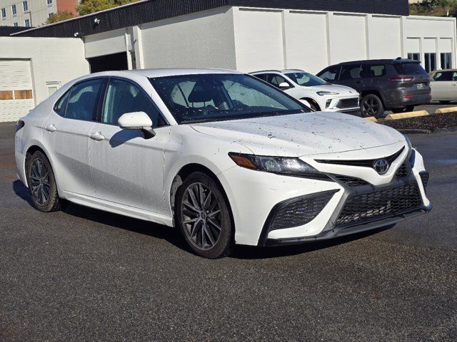 2022 Toyota Camry 