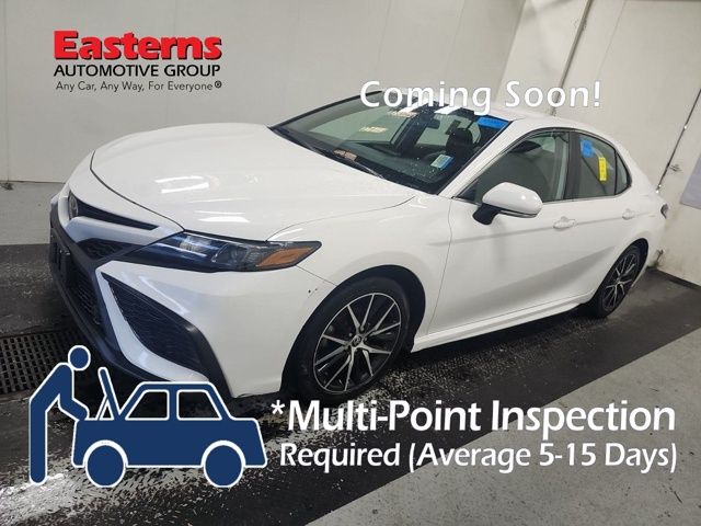 2022 Toyota Camry SE