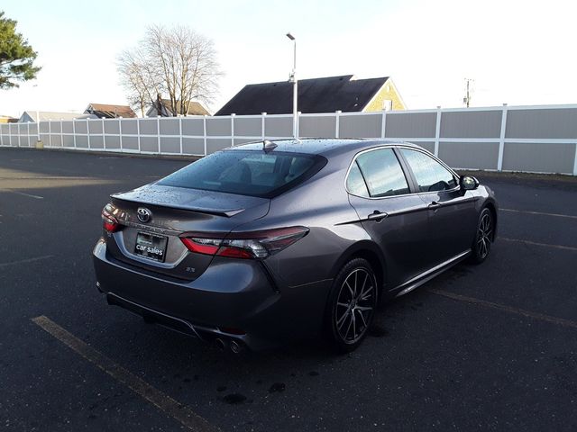 2022 Toyota Camry SE