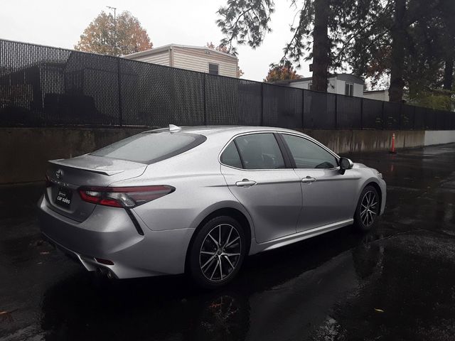 2022 Toyota Camry 