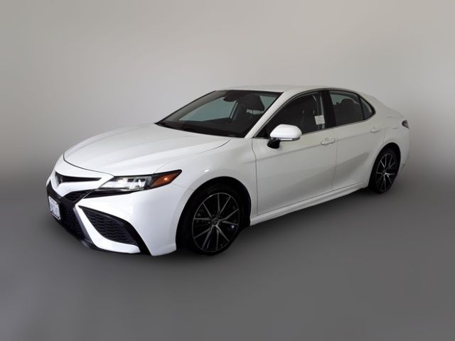 2022 Toyota Camry 
