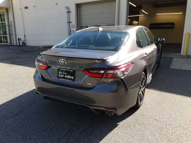 2022 Toyota Camry SE