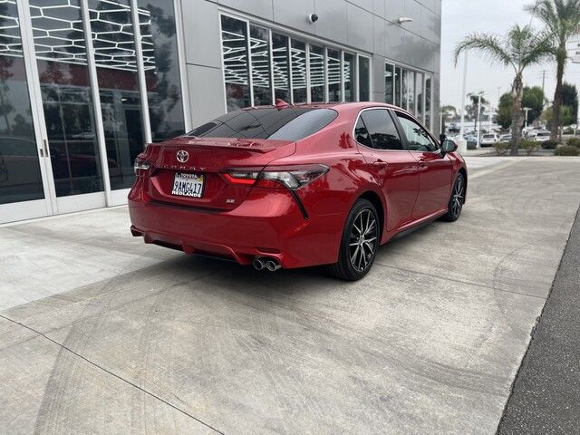 2022 Toyota Camry SE