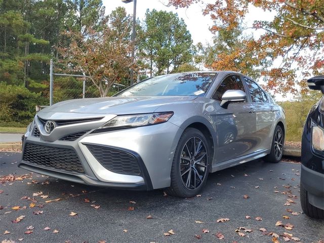 2022 Toyota Camry SE