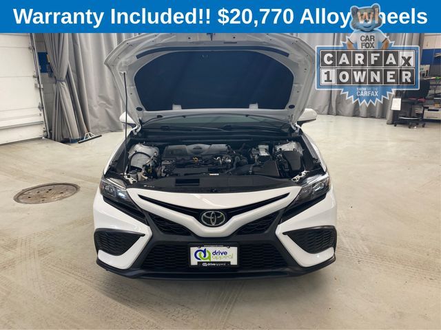 2022 Toyota Camry SE