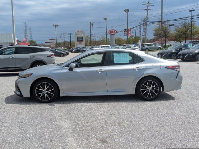2022 Toyota Camry SE