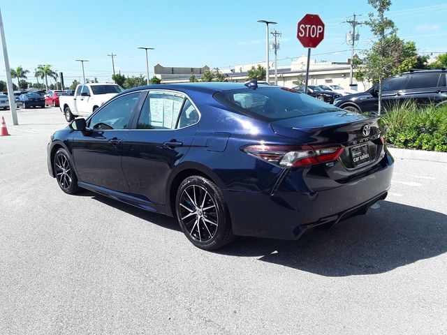 2022 Toyota Camry SE