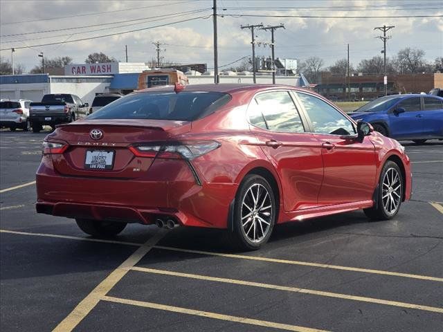 2022 Toyota Camry SE