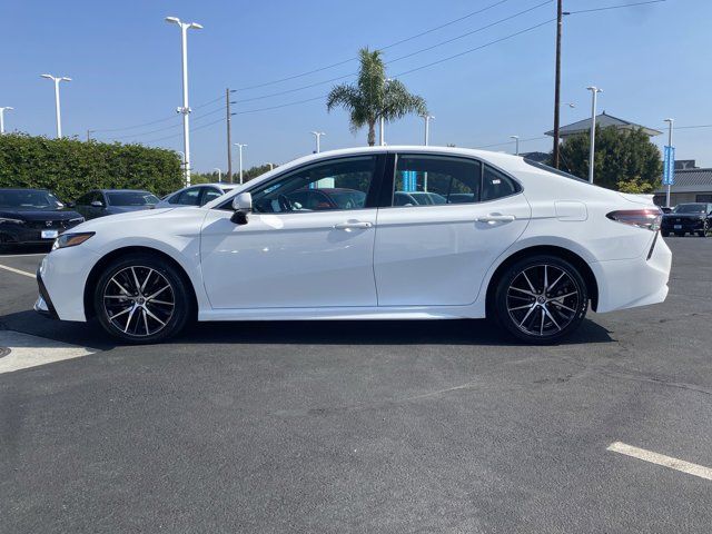 2022 Toyota Camry SE Nightshade