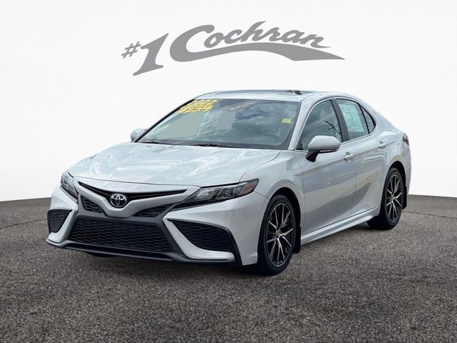 2022 Toyota Camry SE