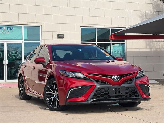 2022 Toyota Camry SE