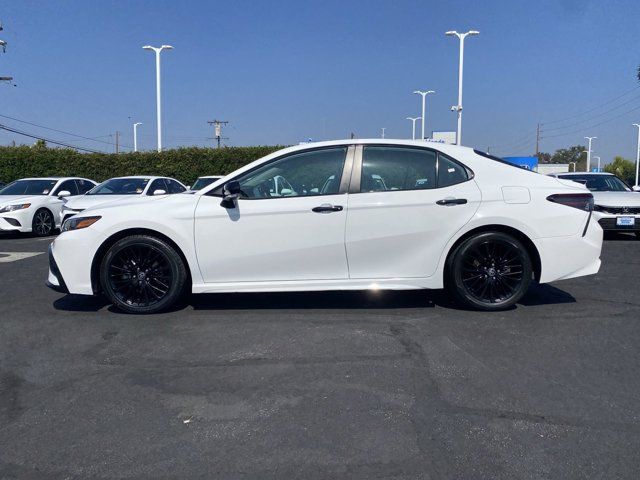 2022 Toyota Camry SE Nightshade